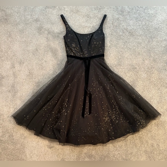Marchesa Notte Elegant Black Tulle Dress with Sparkle - Picture 1 of 3